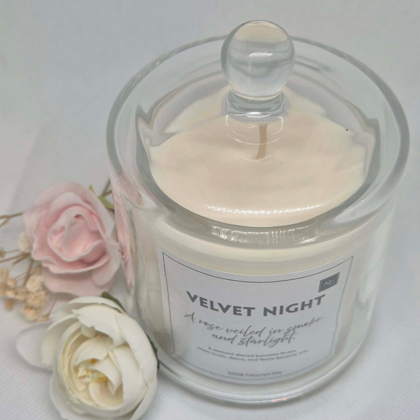 VELVET NIGHT – Intimacy