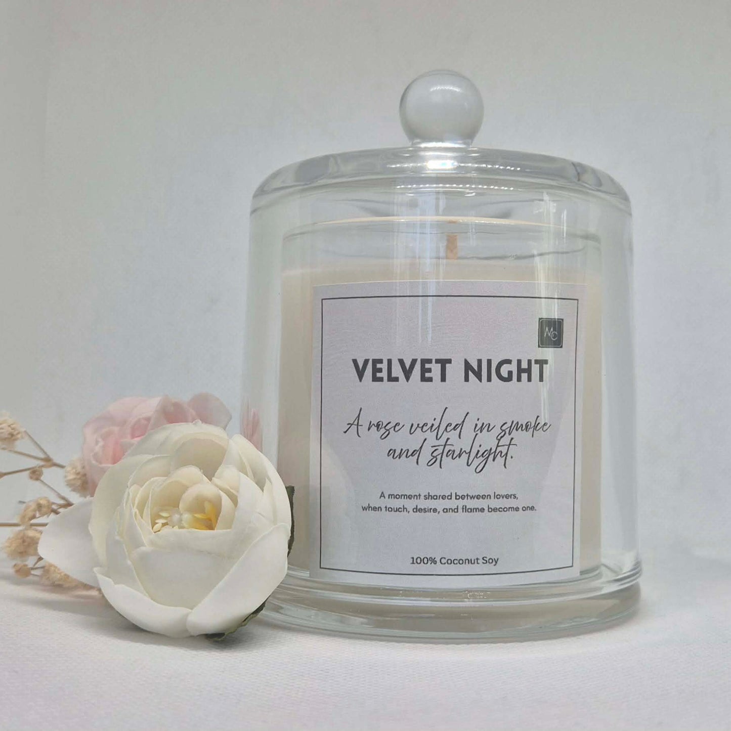 VELVET NIGHT – Intimacy